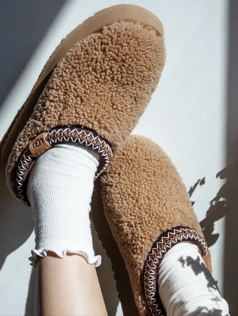 UGG Tasman Maxi Curly slippers in chestnut